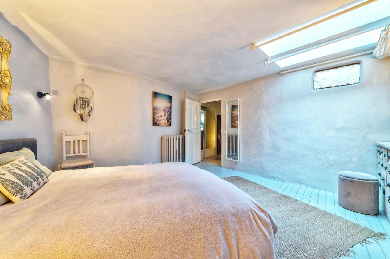 Townhouse Mougins In The Old Village, Fantastic View, Sea And Mountains Exterior photo