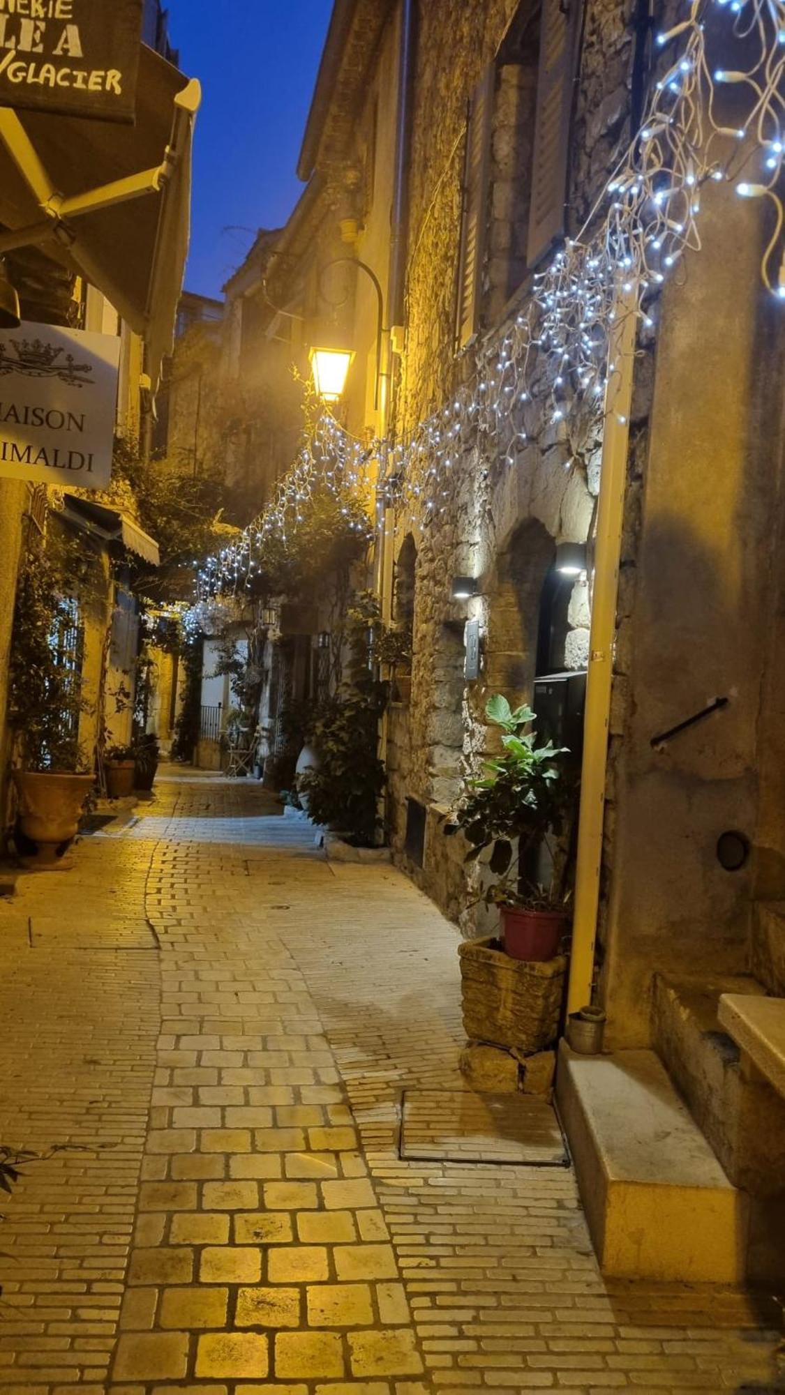 Townhouse Mougins In The Old Village, Fantastic View, Sea And Mountains Exterior photo