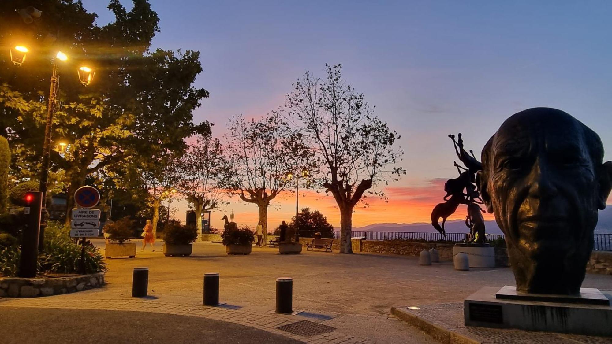 Townhouse Mougins In The Old Village, Fantastic View, Sea And Mountains Exterior photo
